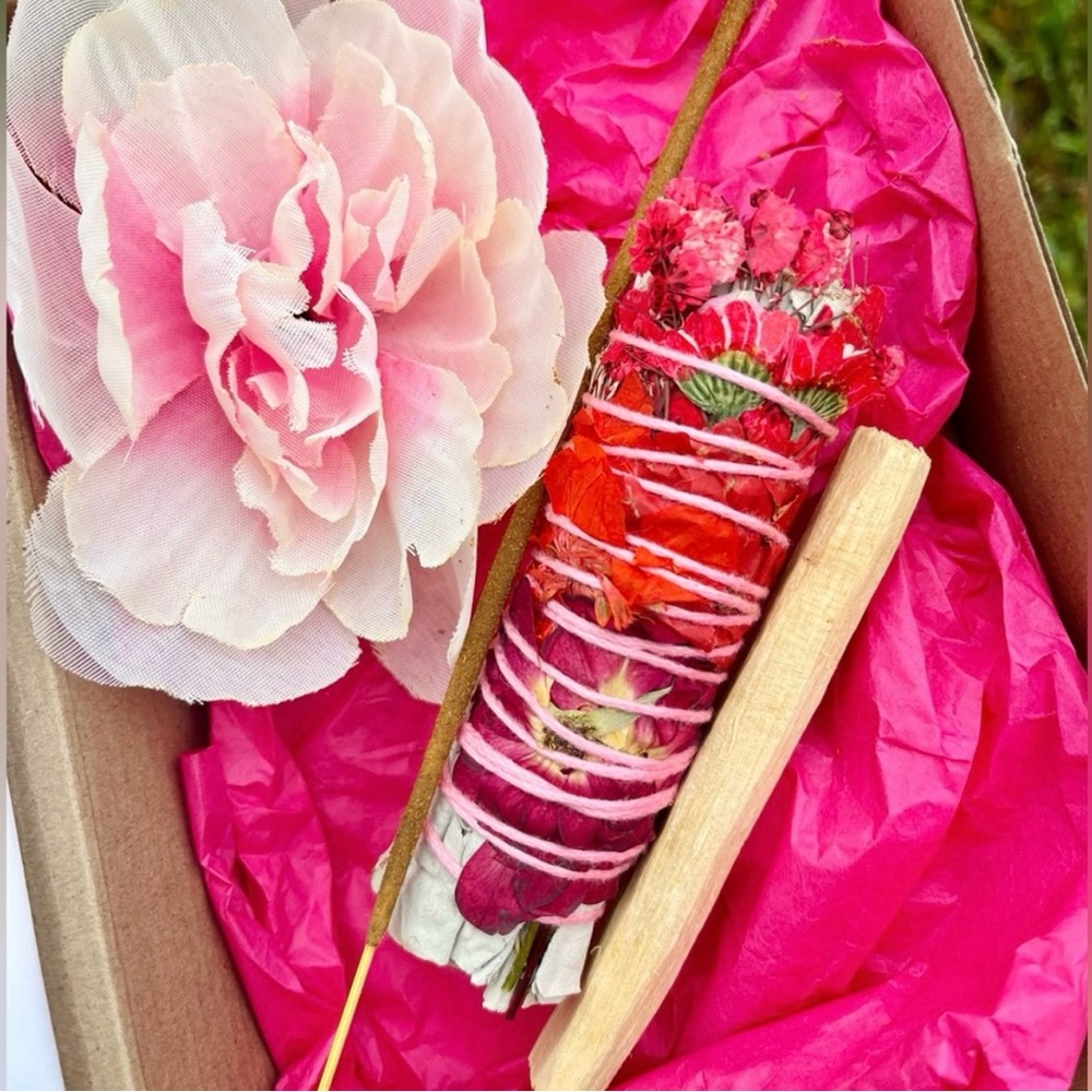 💐One Of A Kind💐 4” Organic Natural Sage Wrapped In Natural Flower 5PC Gift Box - Picture 15 of 15